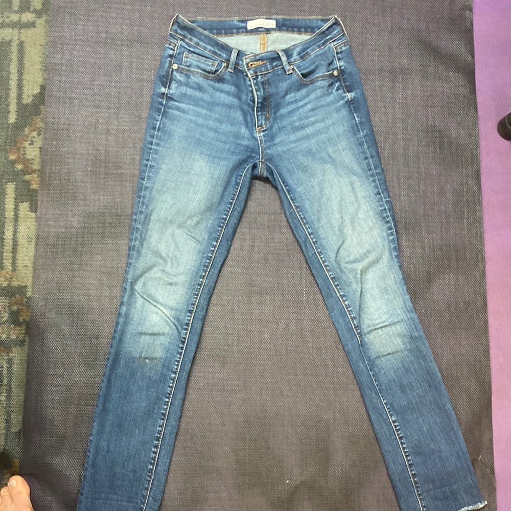 Ann Taylor Loft size 27/4 modern straight leg jeans with frayed hem